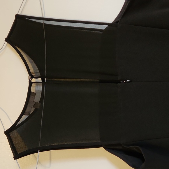 Size 14 LBD front banana republic - Picture 6 of 6